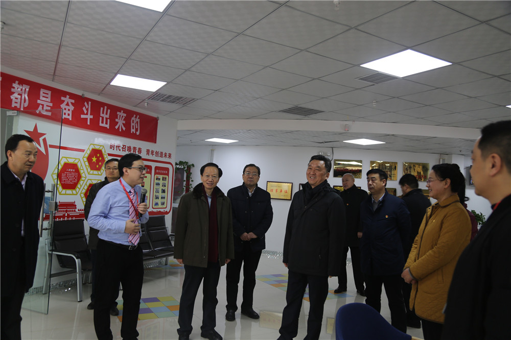 熱烈歡迎全國總工會副主席，書記處書記魏地春及省總工會王保存主席一行蒞臨安陽青峰網(wǎng)絡(luò)參觀指導(dǎo)